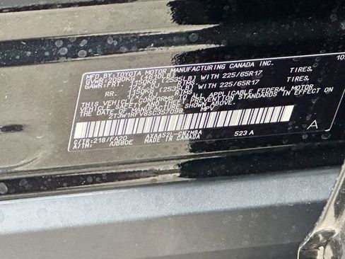 Used 2025 Toyota RAV4 XLE image 18