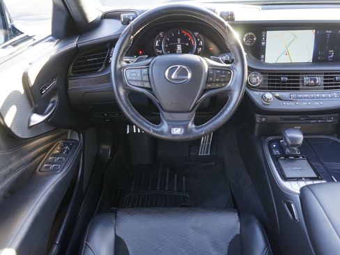 Used 2018 Lexus LS 500 F Sport image 15