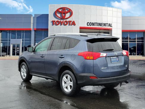 Used 2013 Toyota RAV4 XLE image 4
