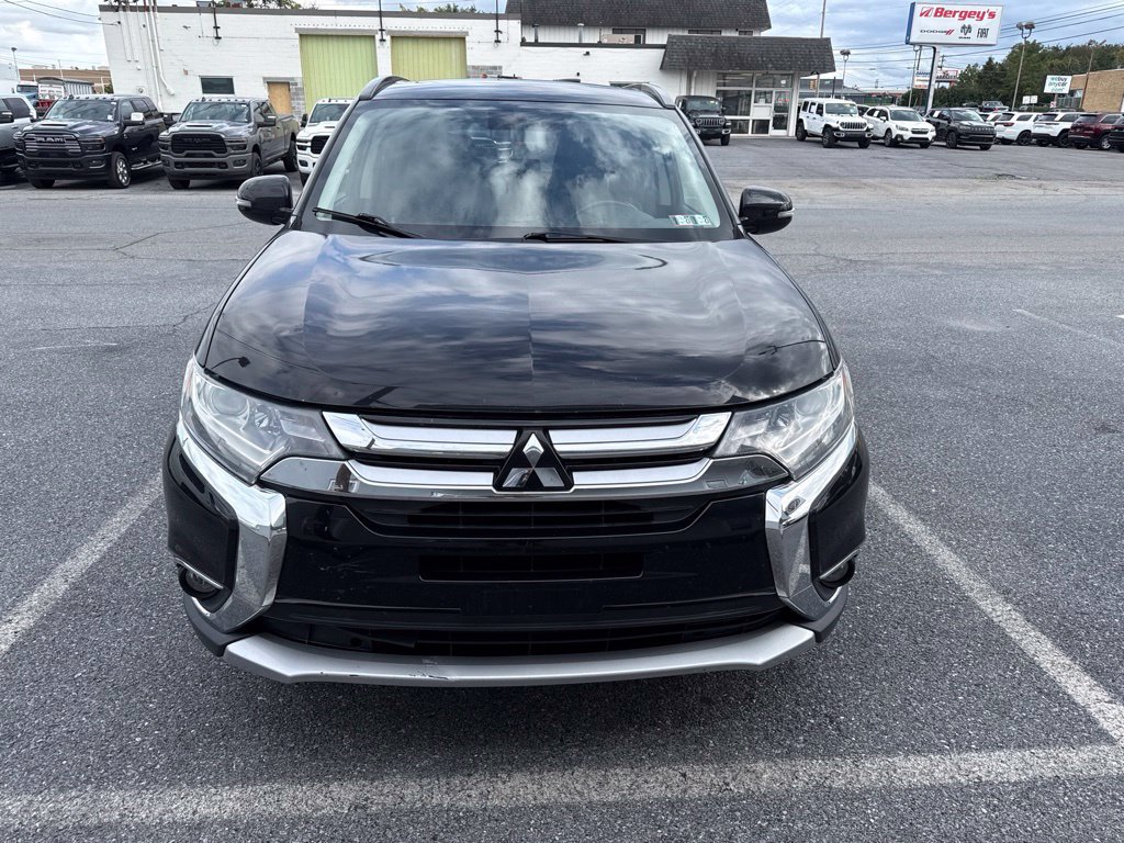 Used 2016 Mitsubishi Outlander SE AWD/4WD image 9