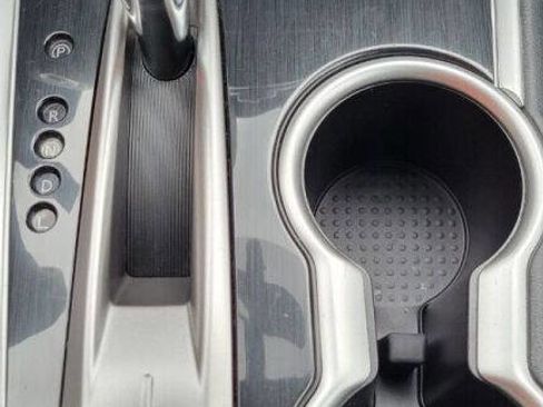 Used 2020 Nissan Pathfinder SV image 17