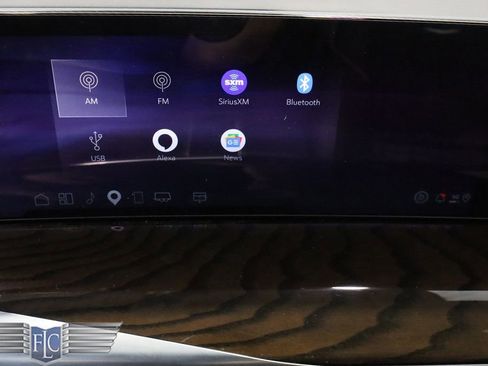 Used 2025 Cadillac Escalade Sport Platinum w/ LPO, ONYX Package image 34