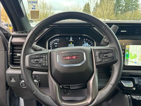 Used 2025 GMC Sierra 3500 AT4 w/ AT4 Premium Plus Package image 20