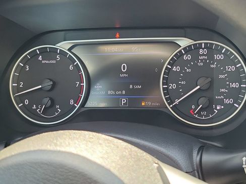 Used 2023 Nissan Sentra SV FWD image 24