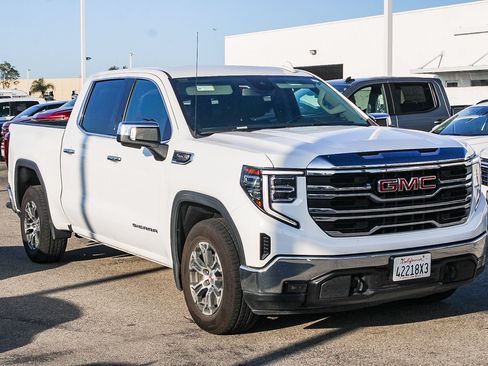 Used 2025 GMC Sierra 1500 SLT RWD image 3