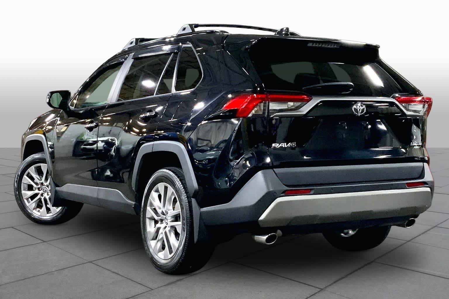 Certified 2023 Toyota RAV4 Limited AWD/4WD image 12