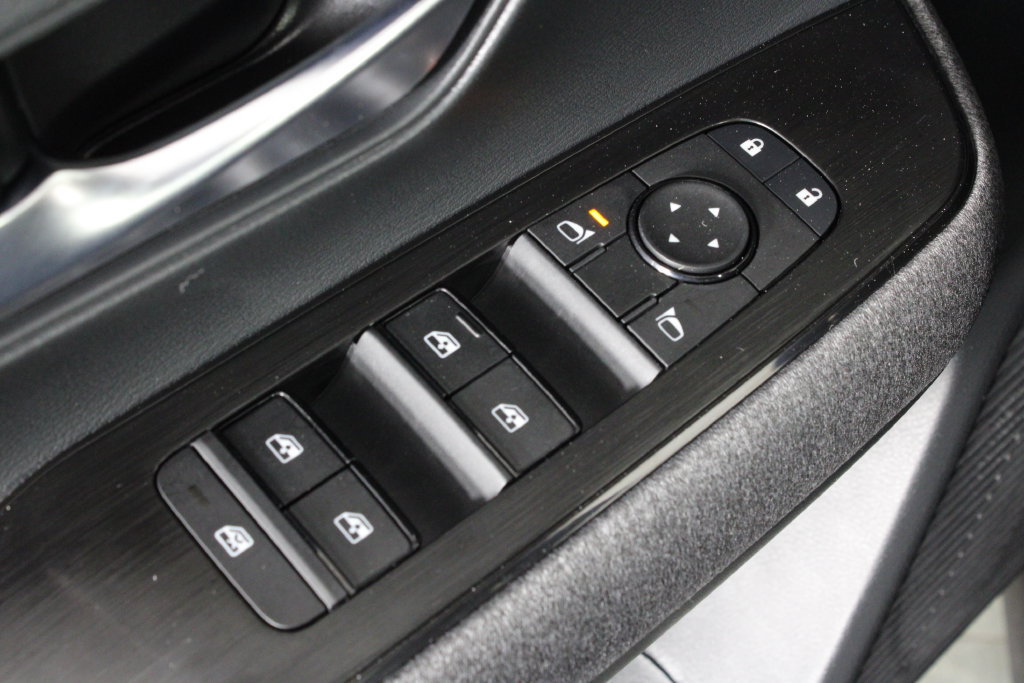 Certified 2026 Nissan Kicks SV FWD image 23