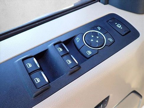 Used 2019 Ford F250 Lariat w/ Lariat Value Package AWD/4WD image 17