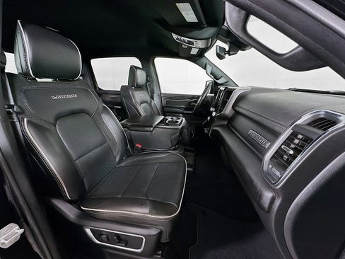 Used 2025 RAM 1500 Laramie image 31