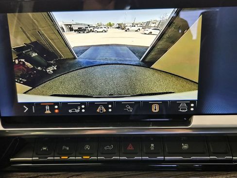 New 2026 Chevrolet Silverado 1500 LT w/ Texas Edition Plus RWD image 18