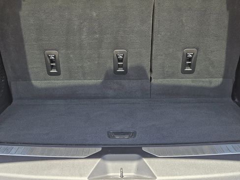 Used 2025 Chevrolet Tahoe Premier image 33