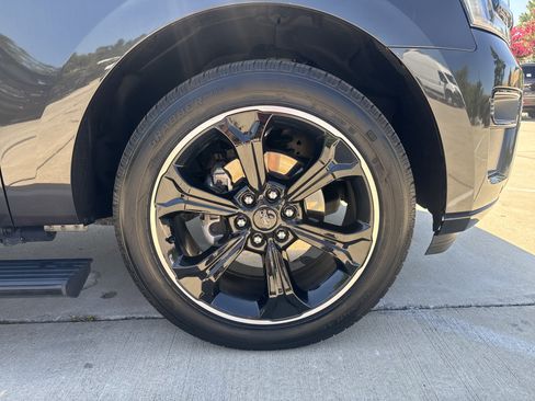 Used 2023 Ford Expedition Limited RWD image 12