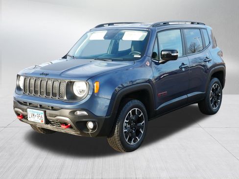 Used 2023 Jeep Renegade Trailhawk w/ Trailhawk Elite Group image 3