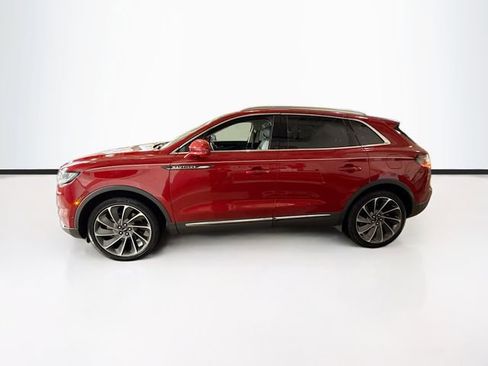 Used 2021 Lincoln Nautilus Reserve w/ Equipment Group 202A image 9