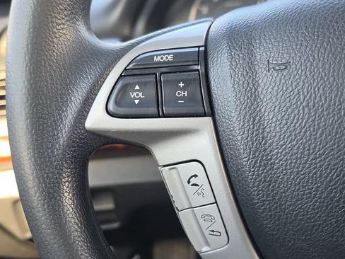 Used 2012 Honda Crosstour EX image 19