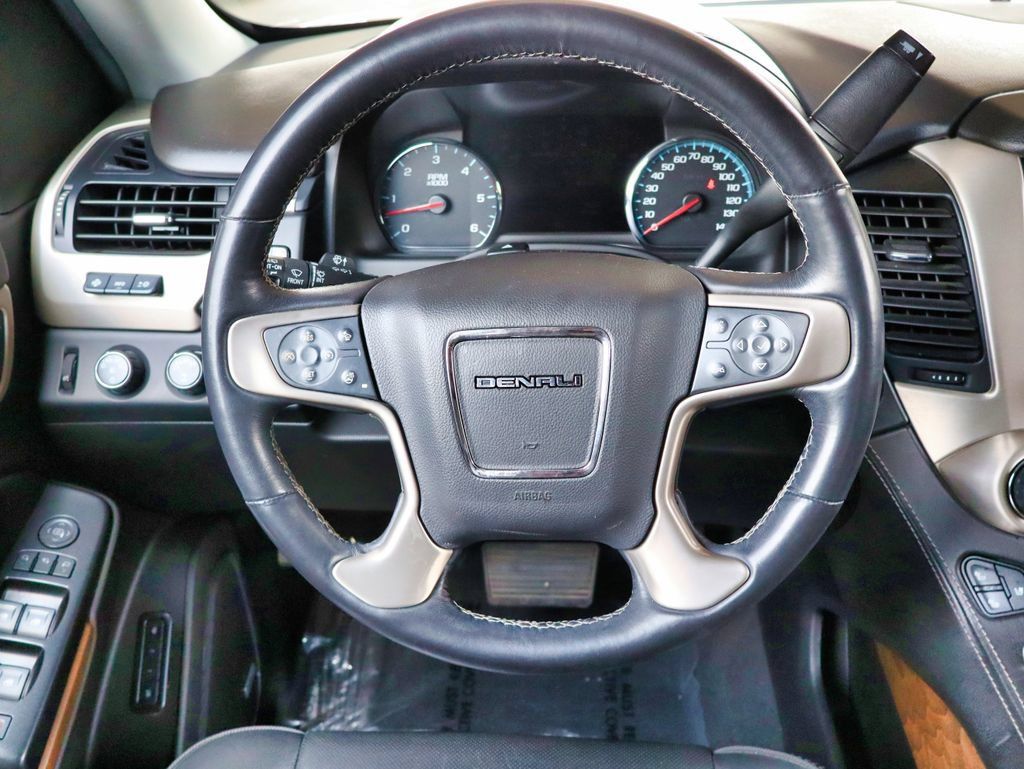 Used 2019 GMC Yukon Denali w/ Open Road Package AWD/4WD image 39