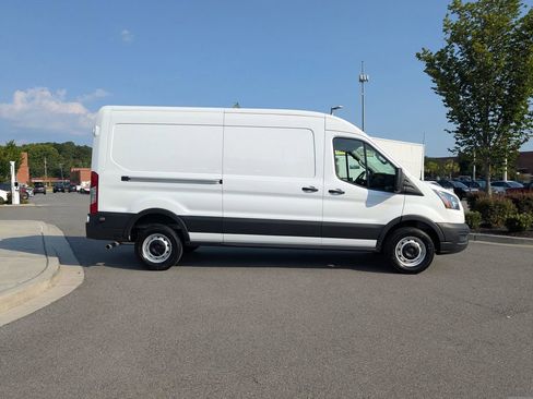 New 2025 Ford Transit 250 Base image 3