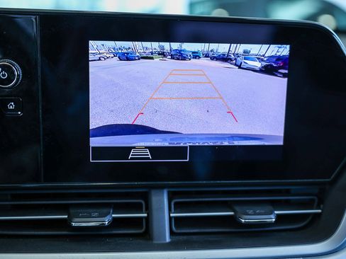 Used 2024 Chevrolet Trax LS image 29