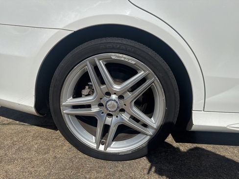 Used 2014 Mercedes-Benz E 350 E 350 w/ Premium 1 Package image 33