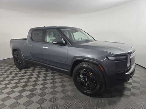Used 2025 Rivian R1T Adventure AWD/4WD image 7