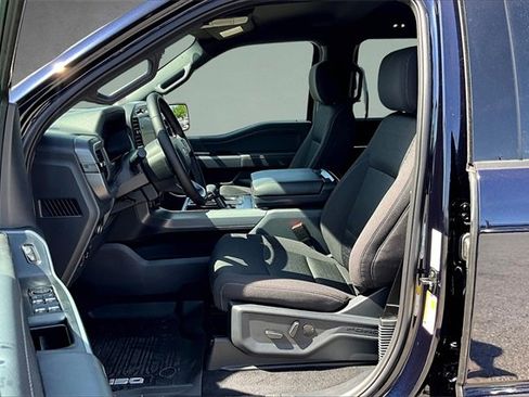 New 2025 Ford F150 XLT w/ Equipment Group 302A MID image 9