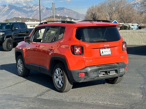 Used 2015 Jeep Renegade Latitude w/ Popular Equipment Group image 7