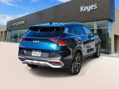 Used 2025 Kia Sportage EX AWD/4WD image 4