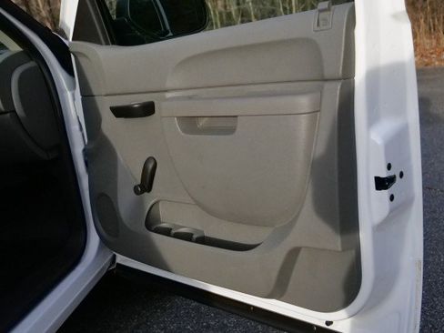 Used 2013 Chevrolet Silverado 1500 W/T image 22