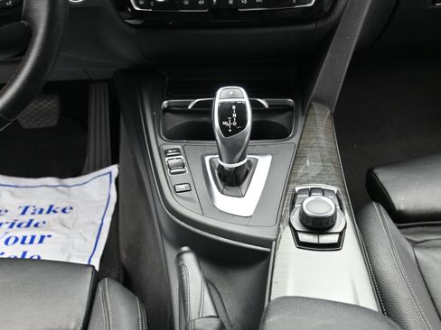 Used 2017 BMW 330i Sedan RWD image 16