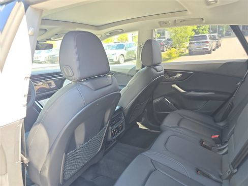 Used 2023 Audi Q8 Prestige AWD/4WD image 16