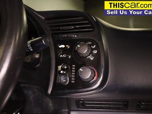 Used 2005 Honda S2000 image 18