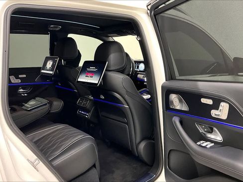 New 2026 Mercedes-Benz Maybach GLS 600 4MATIC image 19