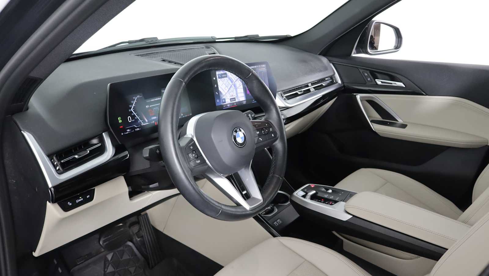 Used 2023 BMW X1 xDrive28i w/ Convenience Package AWD/4WD image 11