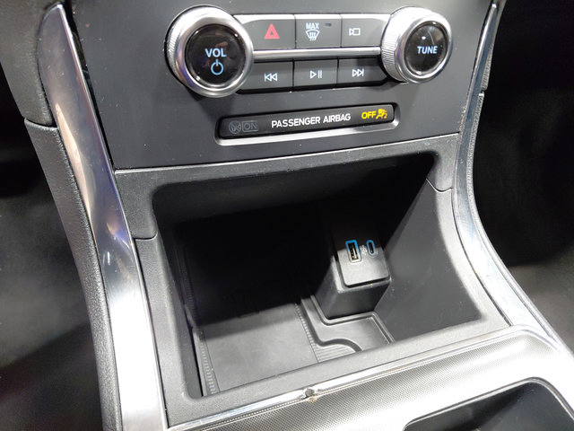 Used 2024 Ford Edge Titanium AWD/4WD image 32