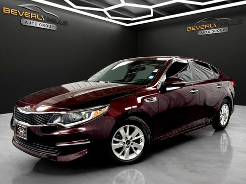 Used 2018 Kia Optima LX image 1