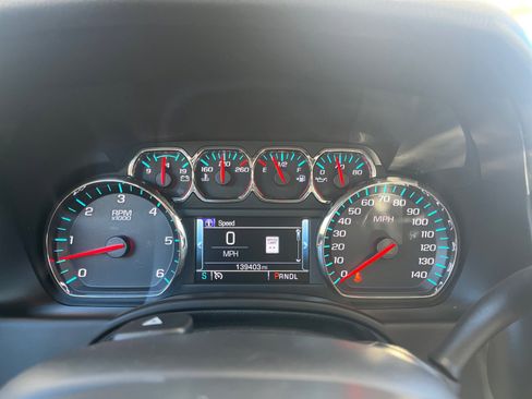 Used 2018 GMC Yukon SLT w/ HD Trailering Package image 17