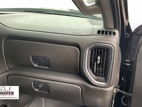 Used 2021 Chevrolet Silverado 1500 RST image 16