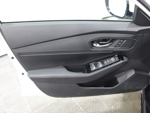 Used 2024 Honda Accord Touring image 6