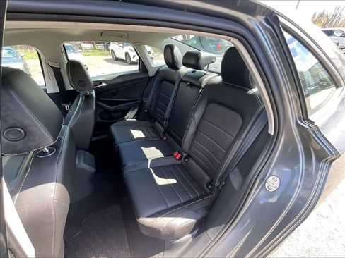Used 2023 Volkswagen Jetta SE FWD image 25