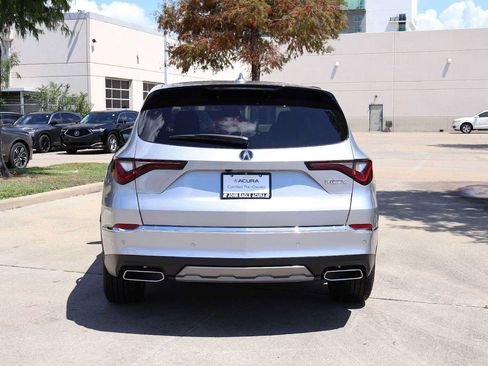 Certified 2026 Acura MDX w/ Technology Package FWD image 5