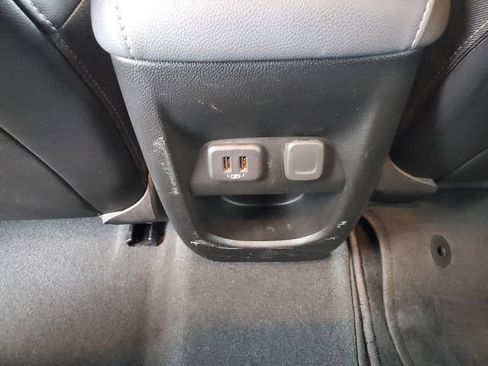 Used 2022 Chevrolet Colorado Z71 image 16