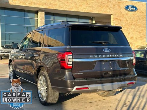 Used 2024 Ford Expedition Limited image 9