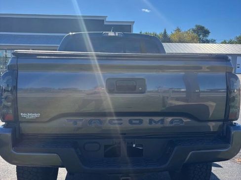 Used 2019 Toyota Tacoma SR image 5