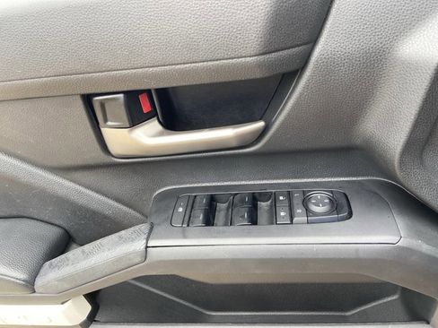 Used 2024 Toyota Tacoma TRD Off-Road AWD/4WD image 41