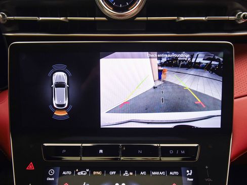 New 2026 Maserati Grecale Modena image 39