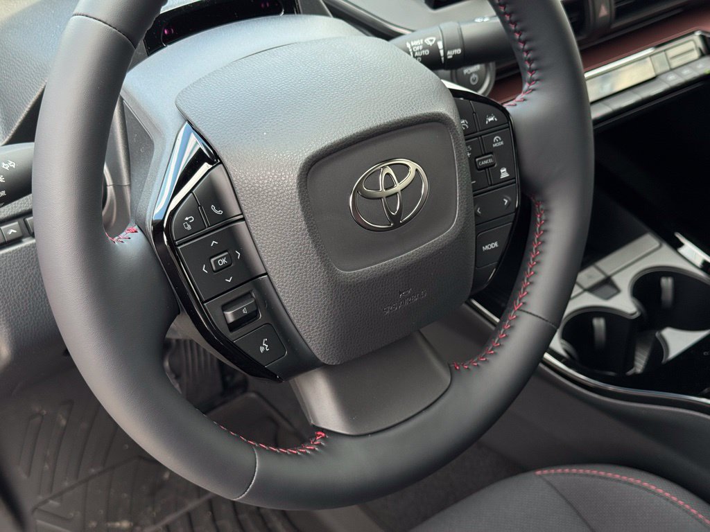 New 2026 Toyota Prius Plug-In Hybrid FWD image 15