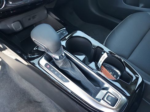 New 2026 Chevrolet Trax ACTIV w/ Driver Confidence Package FWD image 19