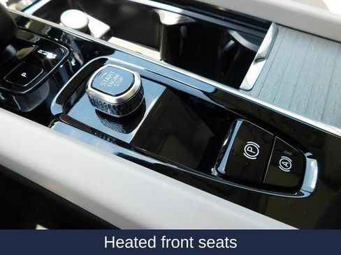 New 2025 Volvo XC60 B5 Plus w/ Protection Package Premier image 33