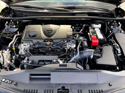 Used 2023 Toyota Camry XLE image 31