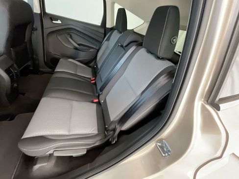 Used 2017 Ford Escape SE AWD/4WD image 21